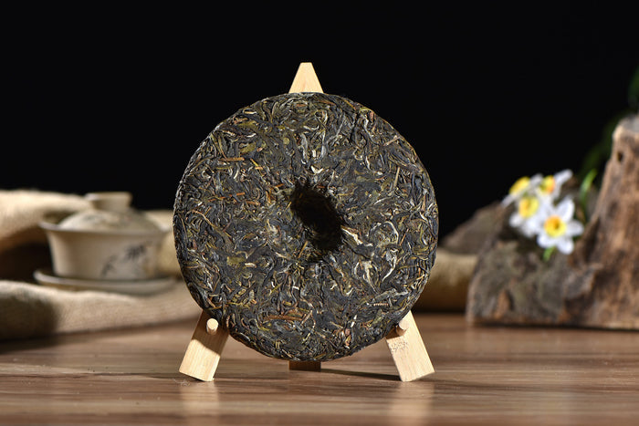 2018 Yunnan Sourcing "Mang Zhi" Old Arbor Raw Pu-erh Tea Cake