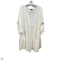 Dress Casual Short By Torrid In White, Size: 4x