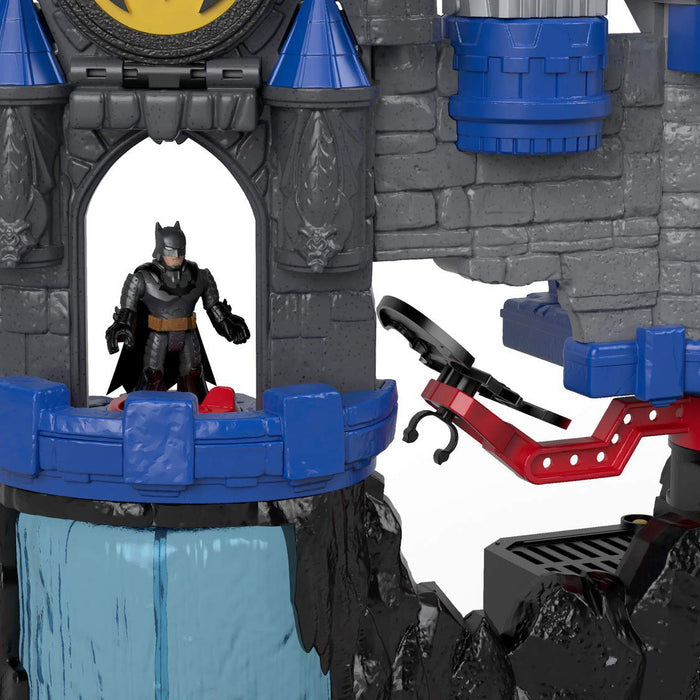 Imaginext DC Super Friends, Wayne Manor Batcave