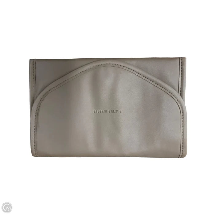 Jewelry Case By Clothes Mentor, Size: Medium