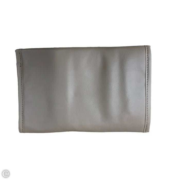 Jewelry Case By Clothes Mentor, Size: Medium