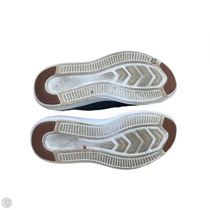 Shoes Athletic By New Balance In Grey, Size: 9