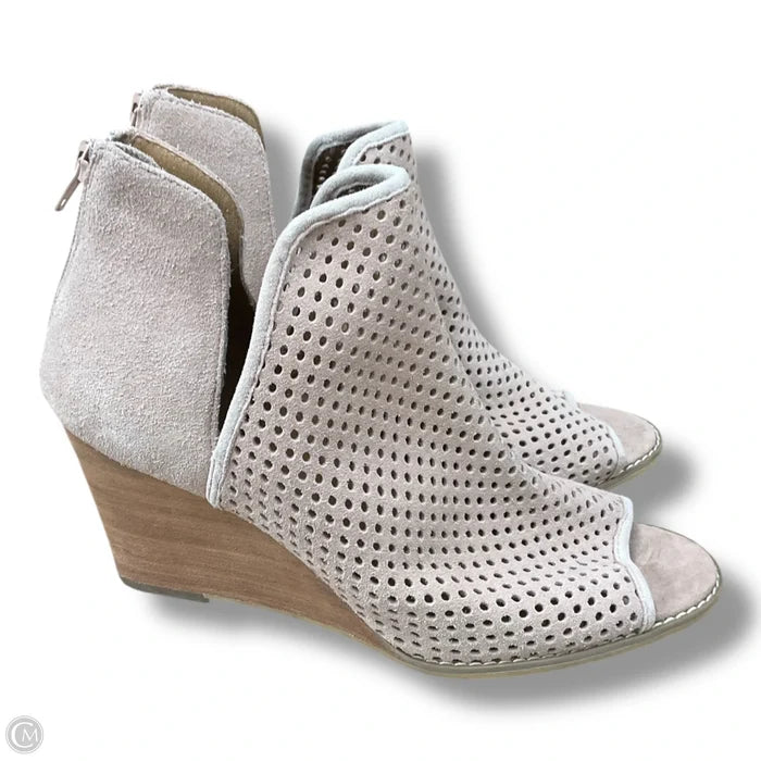 Shoes Heels Wedge By Susina In Tan, Size: 8.5