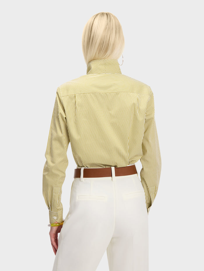 SIGNATURE: WITH A TWIST: FINAL SALE