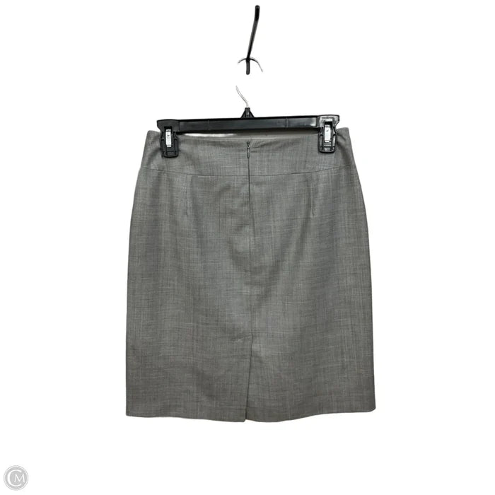 Skirt Midi By Banana Republic In Grey, Size: 0