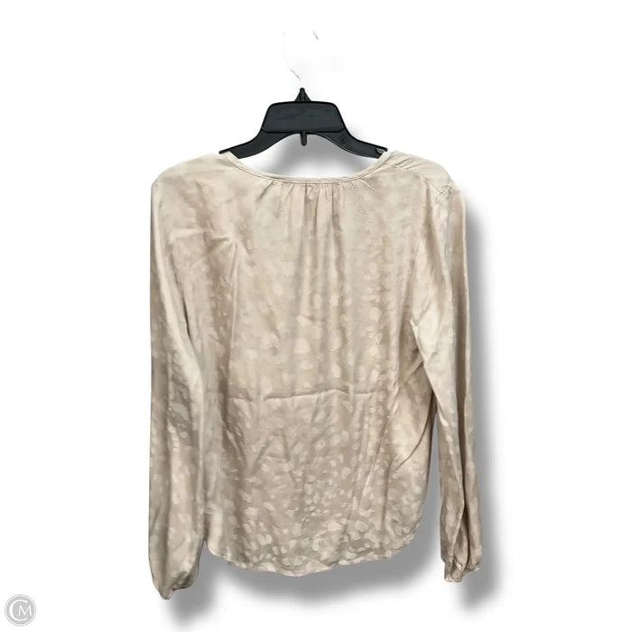 Top Long Sleeve By Cloth & Stone In Beige, Size: M