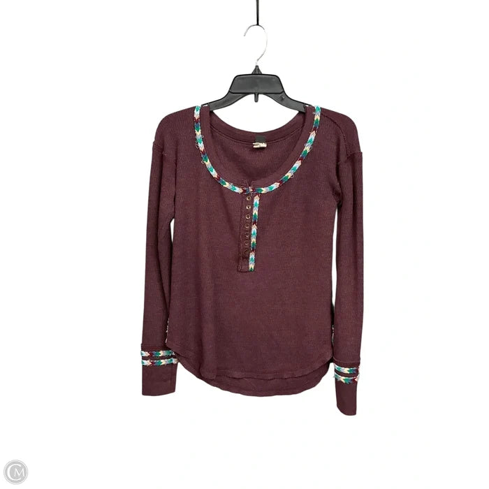 Top Long Sleeve By We The Free In Maroon, Size: Xs