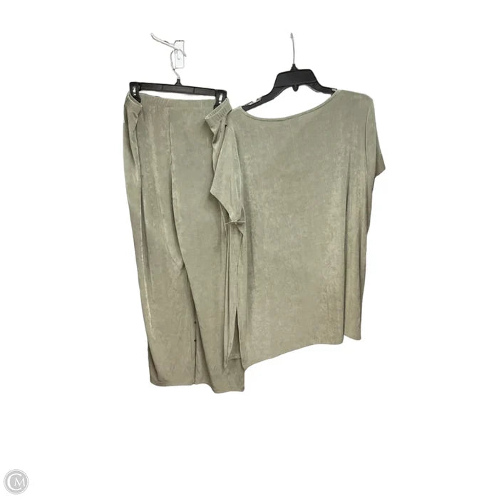 Top Short Sleeve By Chicos In Green, Size: 4x