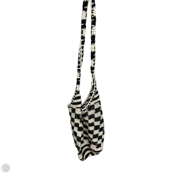 Tote By Clothes Mentor, Size: Medium
