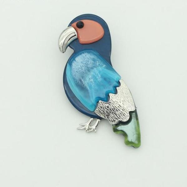 TRENDY BROOCH - 64 Corp