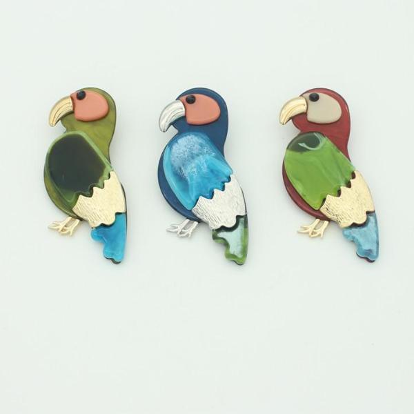 TRENDY BROOCH - 64 Corp