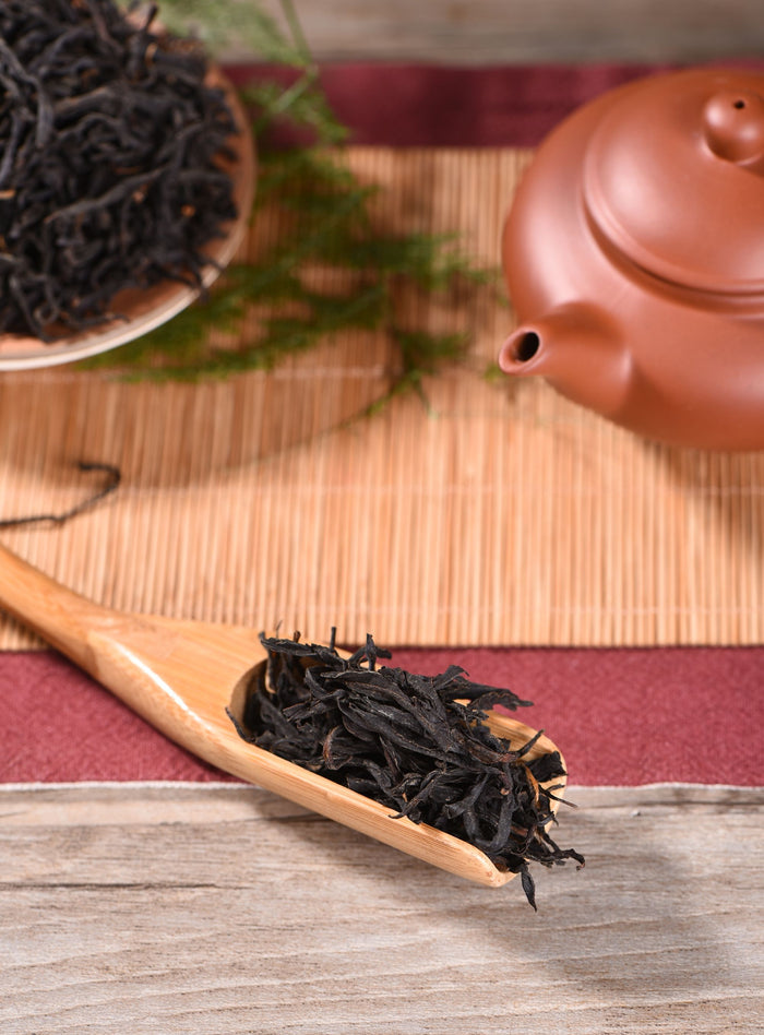 Yi Mei Ren Wu Liang Mountain Yunnan Black Tea | Yunnan Sourcing Tea Shop