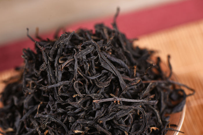 Yi Mei Ren Wu Liang Mountain Yunnan Black Tea | Yunnan Sourcing Tea Shop